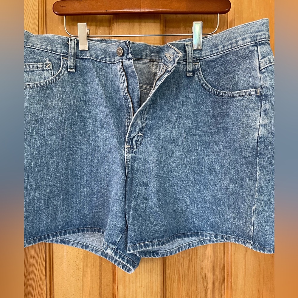 2/$15 Women’s RIDERS by LEE Denim Shorts